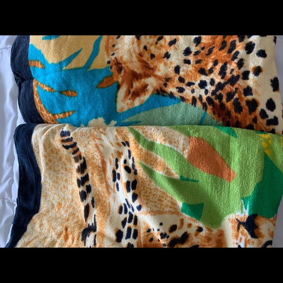 2  vintage beach towels approximately 30x56 NWOT leopard print 100% cotton - Picture 12 of 12